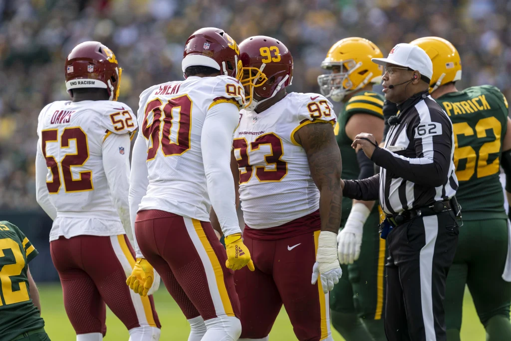 Jugador de Green Bay Packers en acción durante un partido de la NFL.