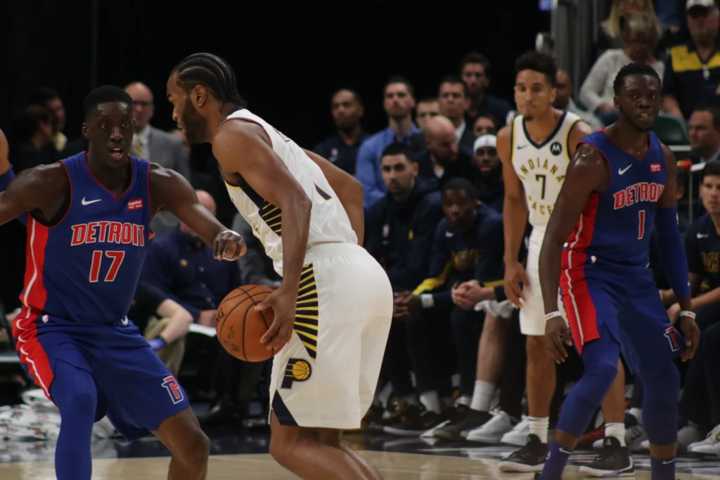 Jalen Duren, de los Detroit Pistons, durante un partido de la NBA.