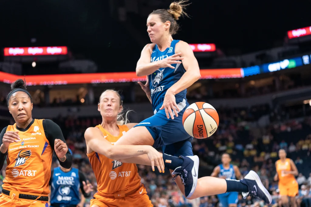 Sophie Cunningham, escolta de Indiana Fever, durante un partido de la WNBA.